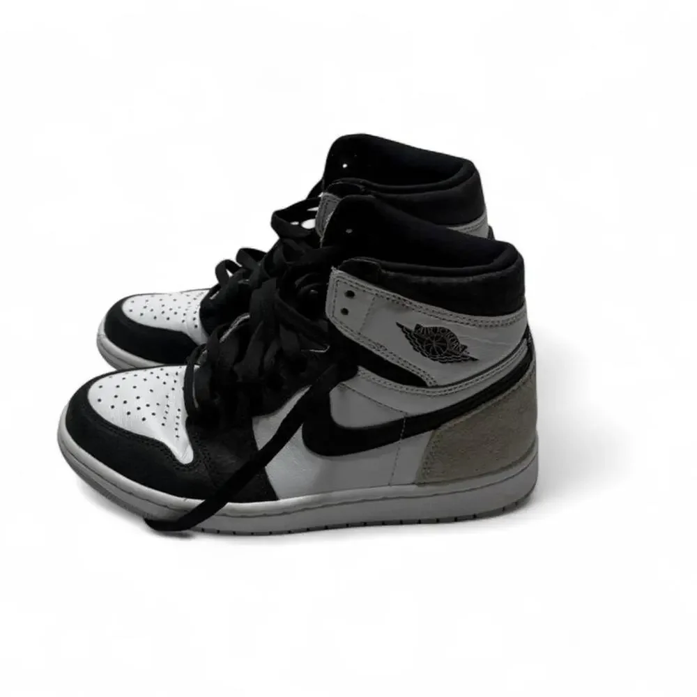 Nike Air Jordan 1 Retro High Stage Sneakers Men’s Size 6 Great Condition